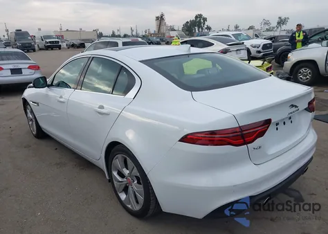 2020 Jaguar Xe S Awd Automatic z USA, uszkodzony, nr VIN SAJAJ4FX2LCP58536